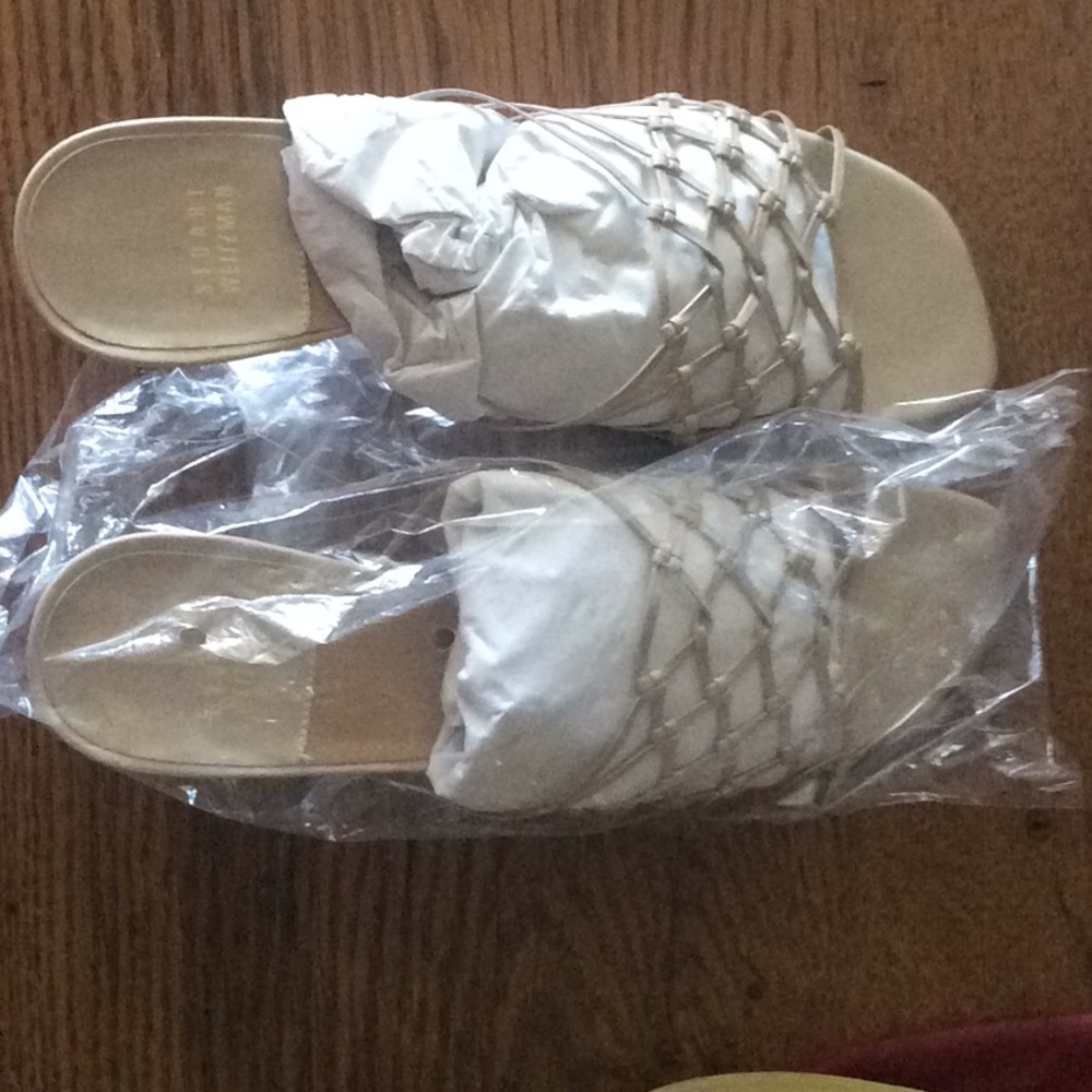 10M sandals barely worn excellent condition